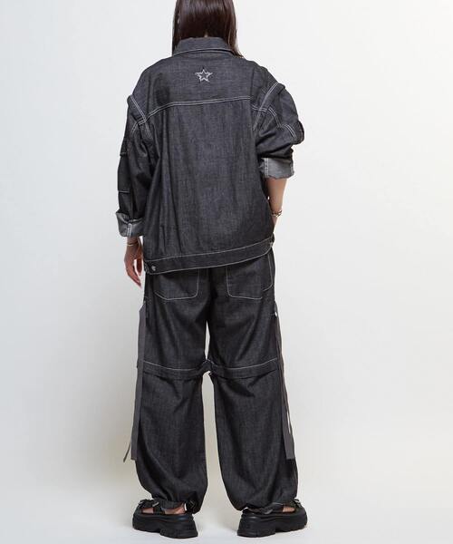CONVERSE TOKYO（コンバーストウキョウ）の「2WAY DETACHABLE DENIM WIDE CARGO PANTS(SET UP)（デニムパンツ・レディース・ネイビー/サックスブルー/チャコールグレー・MEDIUM/SMALL）」の15枚目の写真