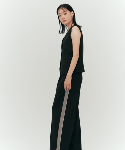 YOOU(ユー)の「セットアップベスト/テーラードデザイン × レギュラーシルエット(ベスト・レディース・ブラック/ベージュ・FREE)」の9枚目の写真