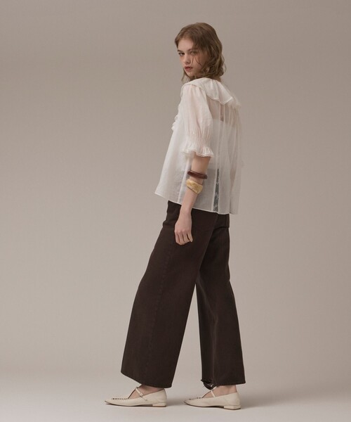 GRACE CONTINENTAL(グレースコンチネンタル)の「コットンフリルカラーブラウス(シャツ/ブラウス・レディース・ブラック/ホワイト・38/36)」の12枚目の写真