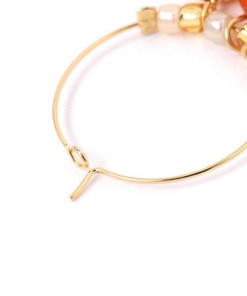GLOBAL WORK(グローバルワーク)の「変形ガラスフープピアス/MADE IN JAPAN/496820(ピアス(両耳用)・レディース・ダークブラウン/グリーン・FREE)」の4枚目の写真