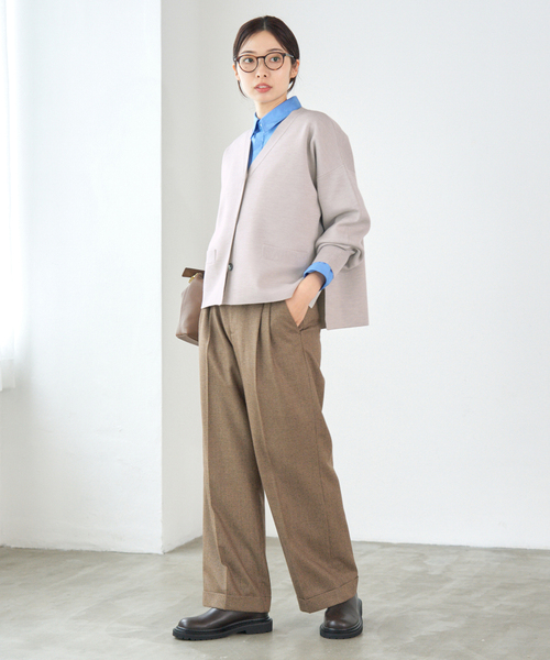 IENA(イエナ)の「《追加3》スーパーファインスムース ショートカーディガン(カーディガン/ボレロ・レディース・ボルドー/ピンク/ブラウン/ベージュ・FREE)」の8枚目の写真