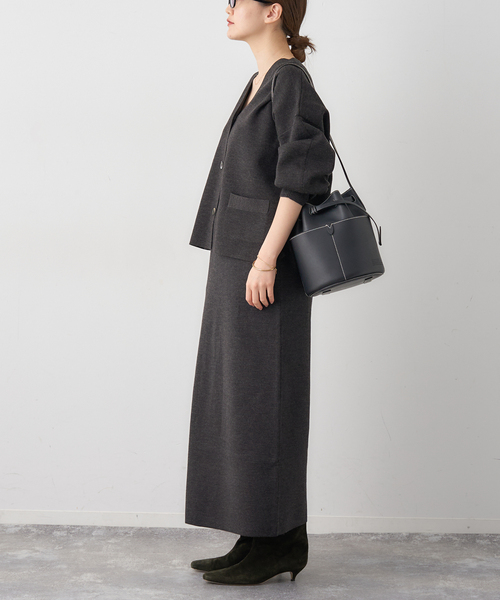 IENA(イエナ)の「《追加3》スーパーファインスムース ショートカーディガン(カーディガン/ボレロ・レディース・ボルドー/ピンク/ブラウン/ベージュ・FREE)」の14枚目の写真