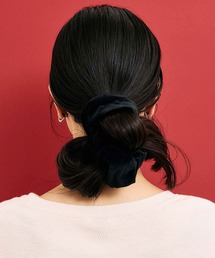 【新品】LOEM moon ブラック ベルベット シュシュ 新品】LOEM TOKYO ロエムトウキョウ ブラックmoon シュシュ