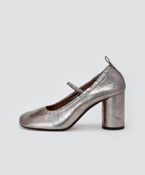 PELLICO(ペリーコ)の「VOLA メリージェーン パンプス 8.0cm SILVER(パンプス・レディース・シルバー・37.5/37/36.5/36/35.5/35/38)」の2枚目の写真