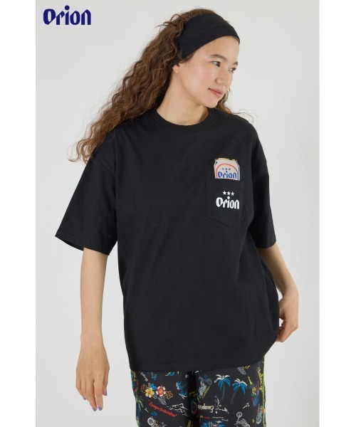 RODEO CROWNS WIDE BOWL(ロデオクラウンズワイドボウル)の「Orion BeerxRCS Pocket Beer Tシャツ(Tシャツ/カットソー・レディース・オフホワイト/ブラック/ピンク/ブルー・MEDIUM/LARGE)」の6枚目の写真