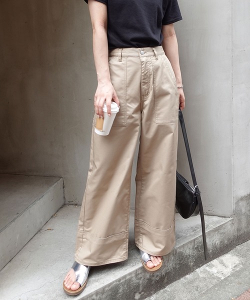 CORNERS(コーナーズ)の「裾ダブルベイカーツイルパンツ(チノパンツ・レディース・ベージュ・マルチサイズ)」の4枚目の写真