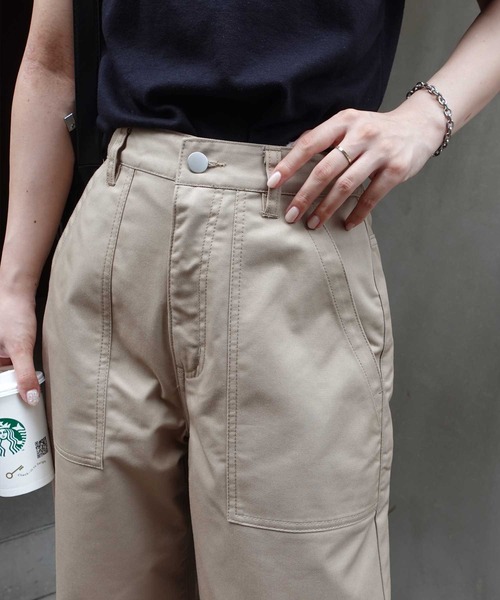 CORNERS(コーナーズ)の「裾ダブルベイカーツイルパンツ(チノパンツ・レディース・ベージュ・マルチサイズ)」の9枚目の写真