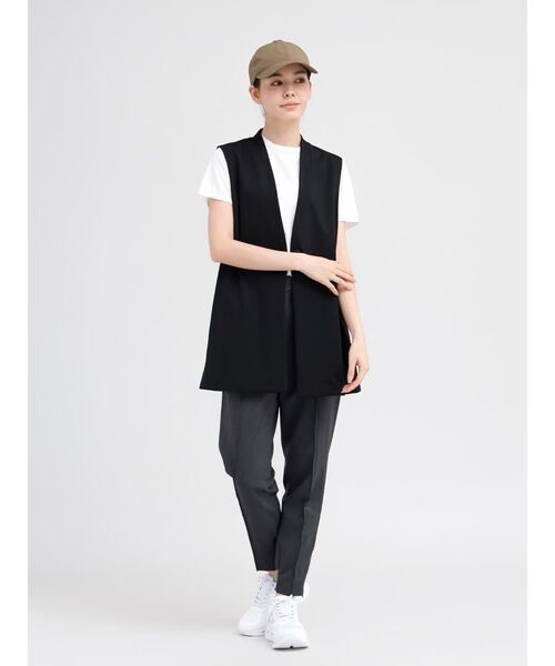 YORT(ヨート)の「【吸水速乾・通気性】スムーステーパードパンツ(その他パンツ・レディース・ブラック/チャコール・MEDIUM)」の6枚目の写真