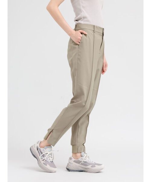 YORT(ヨート)の「【吸水速乾・通気性】スムーステーパードパンツ(その他パンツ・レディース・ブラック/チャコール・MEDIUM)」の10枚目の写真