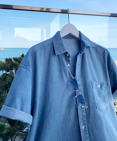 CERCA(チェルカ)の「【NOWLE】ライトオンス ポケット サマー デニム シャツ(シャツ/ブラウス・メンズ・ブルー・X-LARGE/LARGE)」の2枚目の写真