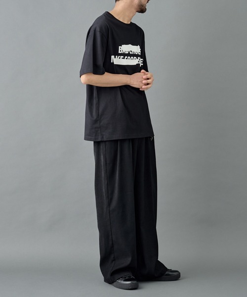 COLONY 2139（コロニートゥーワンスリーナイン）の「2タックワイドストレートスラックスパンツ（スラックス・メンズ・ブラック/グレー・LARGE/SMALL/MEDIUM）」の22枚目の写真