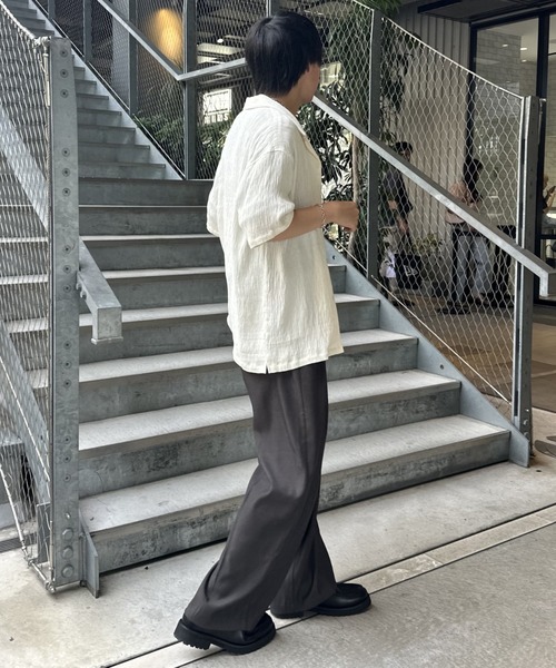 COLONY 2139（コロニートゥーワンスリーナイン）の「2タックワイドストレートスラックスパンツ（スラックス・メンズ・ブラック/グレー・LARGE/SMALL/MEDIUM）」の12枚目の写真