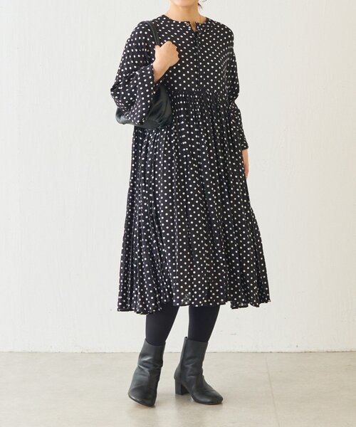 BEARDSLEY ビアズリー　パール釦ギャザーチュニックブラウス　ドット柄 BEARDSLEY（ビアズリー）の「《ビアズリー》ドットギャザー