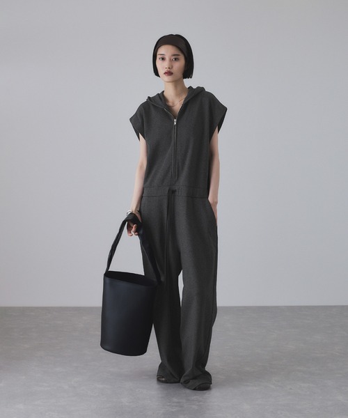 アダムエロペ　裏毛フーディロンパース　新品　アイボリー　木なり 裏毛フーディロンパース | [公式]ADAM ET ROPE'（アダムエロペ）通販