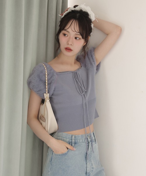 one after another NICE CLAUP（ワンアフターアナザーナイスクラップ）の「フェザードッキングニット（ニット/セーター・レディース・ブラック/アイボリー/ブルー・FREE）」の3枚目の写真