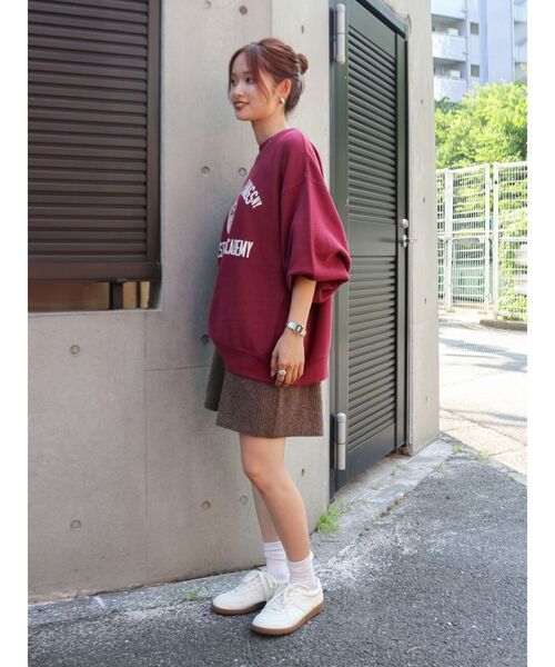 Ungrid(アングリッド)の「ヴィンテージカレッジスウェット(スウェット・レディース・チャコールグレー/ボルドー/オフホワイト/ネイビー・MEDIUM/SMALL)」の20枚目の写真