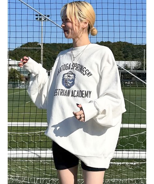 Ungrid(アングリッド)の「ヴィンテージカレッジスウェット(スウェット・レディース・チャコールグレー/ボルドー/オフホワイト/ネイビー・MEDIUM/SMALL)」の2枚目の写真