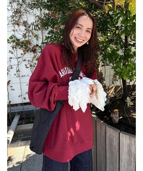 Ungrid(アングリッド)の「ヴィンテージカレッジスウェット(スウェット・レディース・チャコールグレー/ボルドー/オフホワイト/ネイビー・MEDIUM/SMALL)」の4枚目の写真