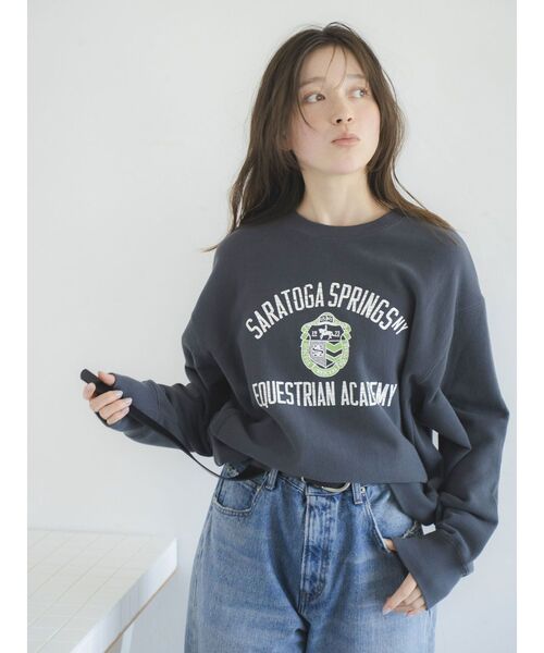 Ungrid(アングリッド)の「ヴィンテージカレッジスウェット(スウェット・レディース・チャコールグレー/ボルドー/オフホワイト/ネイビー・MEDIUM/SMALL)」の5枚目の写真