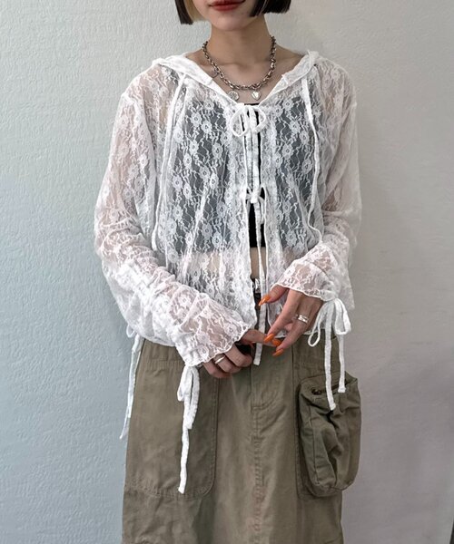 w closet（ダブルクローゼット）の「【25AW】フーディーレースシャツ（シャツ/ブラウス・レディース・オフホワイト/アイボリー/ブラック・FREE）」の4枚目の写真