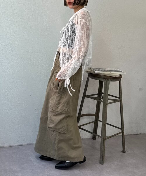 w closet（ダブルクローゼット）の「【25AW】フーディーレースシャツ（シャツ/ブラウス・レディース・オフホワイト/アイボリー/ブラック・FREE）」の21枚目の写真