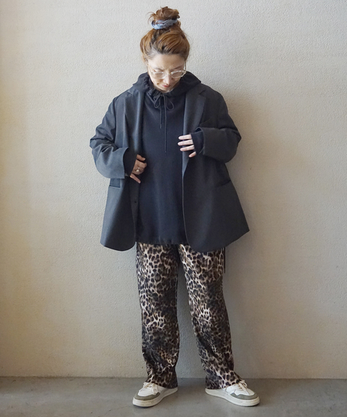 JOURNAL STANDARD LUXE(ジャーナルスタンダード ラックス)の「レオパベロアパンツ(その他パンツ・レディース・ブラウン・MEDIUM/SMALL)」の4枚目の写真