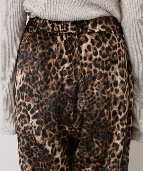 JOURNAL STANDARD LUXE(ジャーナルスタンダード ラックス)の「レオパベロアパンツ(その他パンツ・レディース・ブラウン・MEDIUM/SMALL)」の14枚目の写真