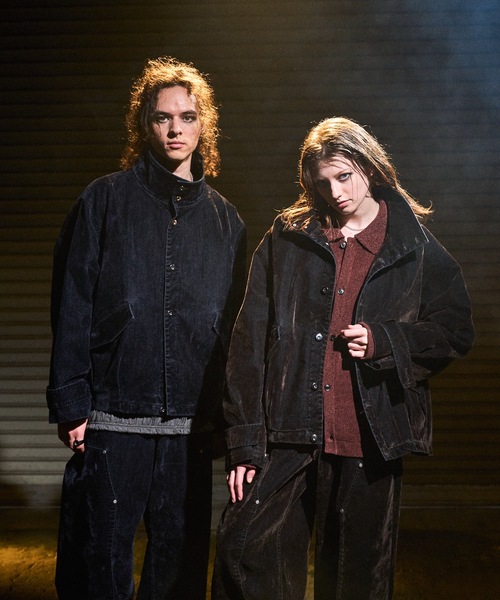 CASPER JOHN（キャスパージョン）の「Flocked denim high neck blouson / フロッキーデニムハイネックブルゾン（ブルゾン・メンズ・ネイビー/ブラウン・LARGE/MEDIUM/SMALL/X-SMALL）」の3枚目の写真