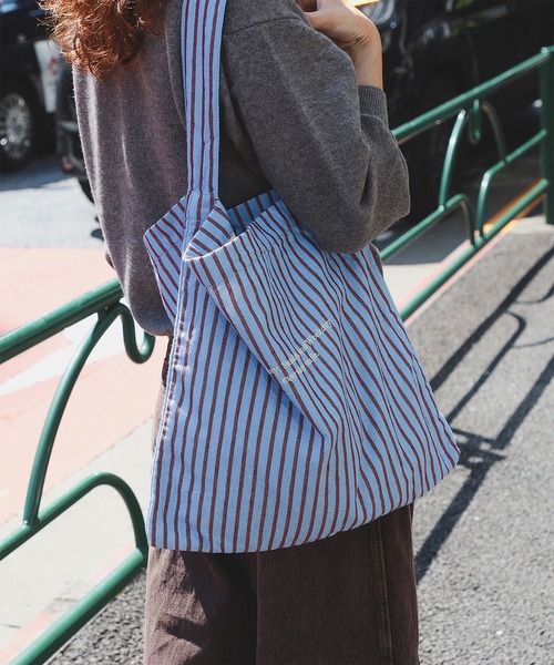 beej（ビージ）の「【WEB限定】beej / ワンショルダー バッグ ストライプ（トートバッグ・レディース・ブルー/ブラウン/ベージュ・ONE SIZE）」の7枚目の写真