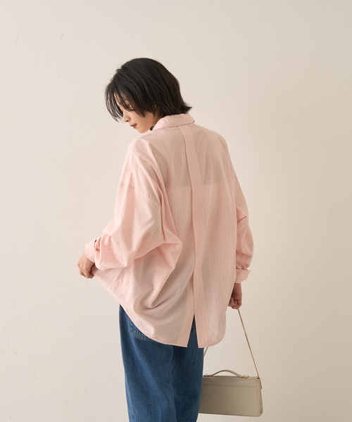 Rouge vif Anna(ルージュヴィフアンナ)の「バックドレープストライプシャツ(シャツ/ブラウス・レディース・サックスブルー/ピンク・フリー)」の13枚目の写真