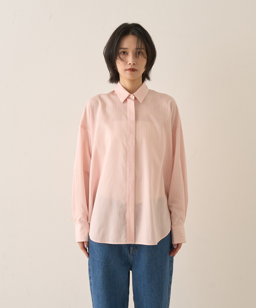 Rouge vif Anna(ルージュヴィフアンナ)の「バックドレープストライプシャツ(シャツ/ブラウス・レディース・サックスブルー/ピンク・フリー)」の3枚目の写真