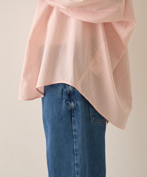 Rouge vif Anna(ルージュヴィフアンナ)の「バックドレープストライプシャツ(シャツ/ブラウス・レディース・サックスブルー/ピンク・フリー)」の9枚目の写真