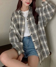 チェックシャツ