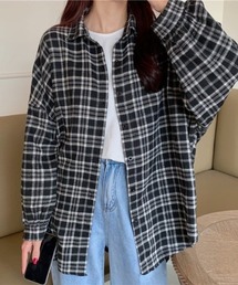 チェックシャツ