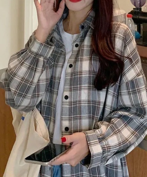 cammie（キャミー）の「チェックシャツ（シャツ/ブラウス・レディース・ブラウン/ブラック/グレー・M/L）」の12枚目の写真