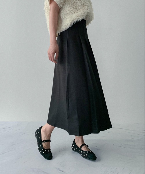 on:nue（オンニュ）の「【on:nue】[着用動画あり！/3色展開/2サイズ展開] ハイウエストプリーツスカート（スカート・レディース・ブラック/ブラウン/グレー・MEDIUM/SMALL）」の2枚目の写真