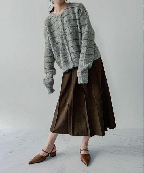 on:nue（オンニュ）の「【on:nue】[着用動画あり！/3色展開/2サイズ展開] ハイウエストプリーツスカート（スカート・レディース・ブラック/ブラウン/グレー・MEDIUM/SMALL）」の10枚目の写真