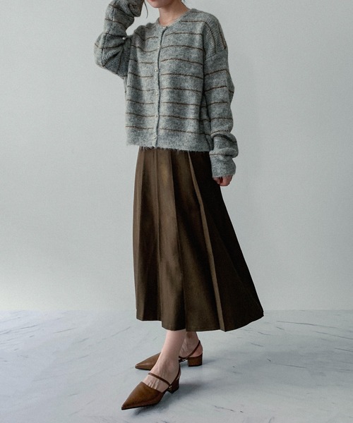 on:nue（オンニュ）の「【on:nue】[着用動画あり！/3色展開/2サイズ展開] ハイウエストプリーツスカート（スカート・レディース・ブラック/ブラウン/グレー・MEDIUM/SMALL）」の11枚目の写真