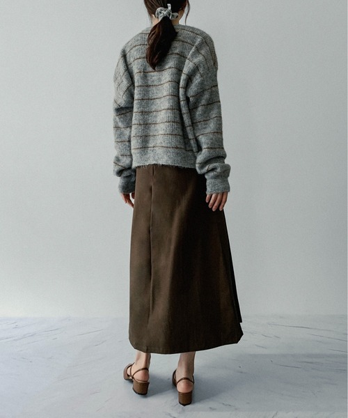 on:nue（オンニュ）の「【on:nue】[着用動画あり！/3色展開/2サイズ展開] ハイウエストプリーツスカート（スカート・レディース・ブラック/ブラウン/グレー・MEDIUM/SMALL）」の13枚目の写真