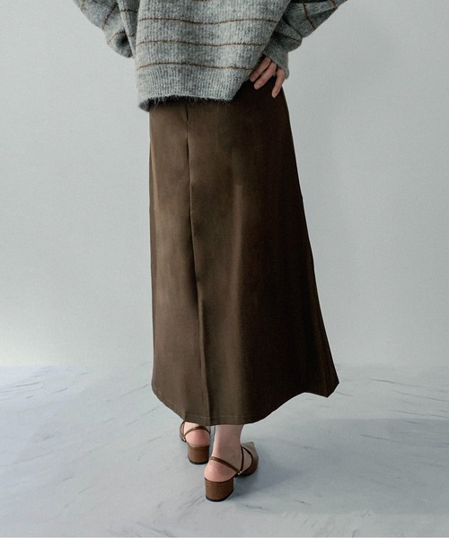 on:nue（オンニュ）の「【on:nue】[着用動画あり！/3色展開/2サイズ展開] ハイウエストプリーツスカート（スカート・レディース・ブラック/ブラウン/グレー・MEDIUM/SMALL）」の8枚目の写真