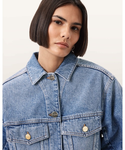 ALLSAINTS(オールセインツ)の「LUCA CROPPED DENIM JACKET | LUCA クロップド デニム ジャケット(デニムジャケット・レディース・インディゴブルー・4/6/8)」の4枚目の写真