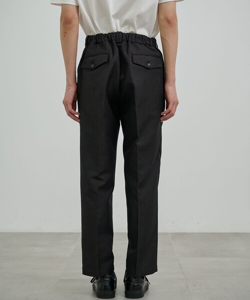 UNITED TOKYO（ユナイテッドトウキョウ）の「WOOL LINEN 1タックスラックス（その他パンツ・メンズ・グレイッシュベージュ/ブラック・1/2）」の13枚目の写真