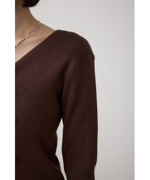 AZUL by moussy(アズールバイマウジー)の「フロントギャザーVネックニット(ニット/セーター・レディース・ブラウン/ブラック/ライトグレー・FREE)」の8枚目の写真