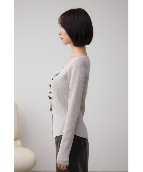 AZUL by moussy(アズールバイマウジー)の「フロントギャザーVネックニット(ニット/セーター・レディース・ブラウン/ブラック/ライトグレー・FREE)」の15枚目の写真
