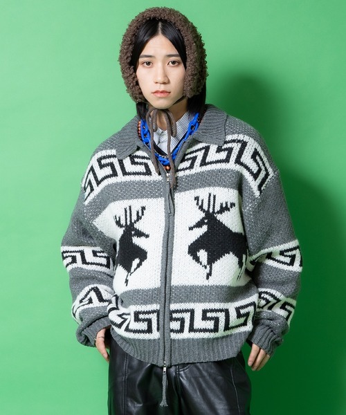 a.p.o.v.(エーピーオービー)の「a.p.o.v. ノルディックトナカイ柄カウチンニットジップアップセーター(ニット/セーター・メンズ・ピンク/チャコール/ネイビー/アイボリー・ONESIZE)」の2枚目の写真