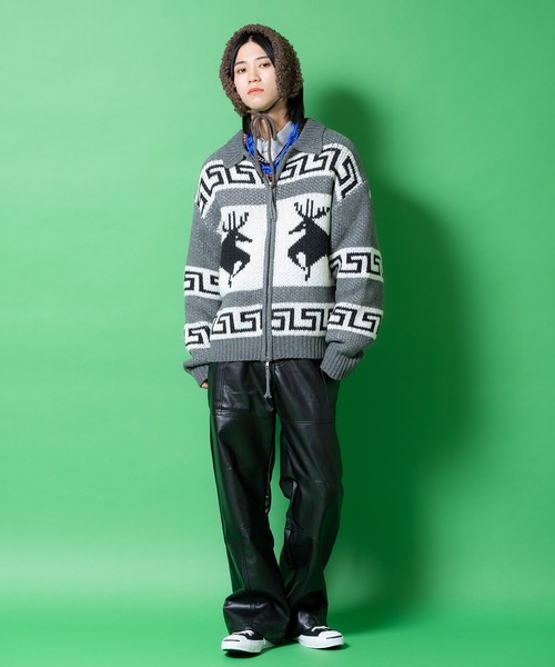 a.p.o.v.(エーピーオービー)の「a.p.o.v. ノルディックトナカイ柄カウチンニットジップアップセーター(ニット/セーター・メンズ・ピンク/チャコール/ネイビー/アイボリー・ONESIZE)」の10枚目の写真