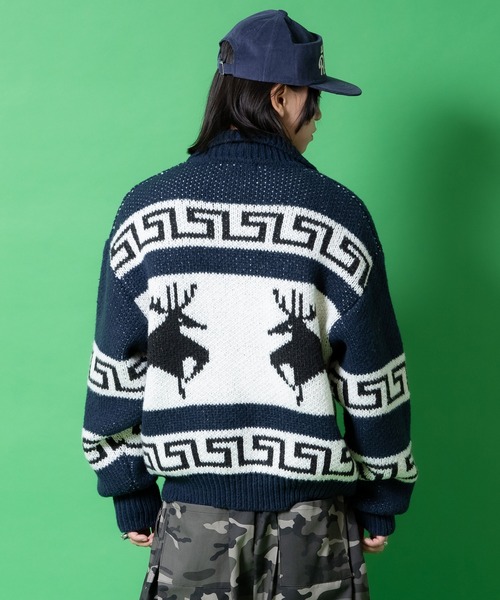 a.p.o.v.(エーピーオービー)の「a.p.o.v. ノルディックトナカイ柄カウチンニットジップアップセーター(ニット/セーター・メンズ・ピンク/チャコール/ネイビー/アイボリー・ONESIZE)」の12枚目の写真