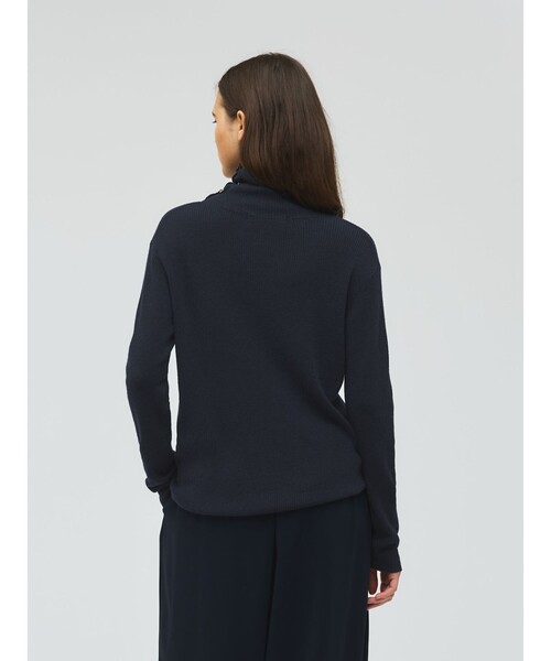 mizuiroind（ミズイロインド）の「mizuiro ind ボタン付きリブハイネックプルオーバー（ニット/セーター・レディース・ブラック/アイボリー/ネイビー/ブラウン/グレー・FREE）」の22枚目の写真