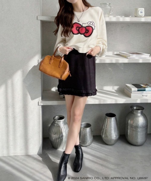 TREOVER(トレオーバー)の「≪HELLO KITTY≫ リボンデザインショートプルオーバー(Tシャツ/カットソー・レディース・チャコール/オートミール/アイボリー・FREE)」の5枚目の写真