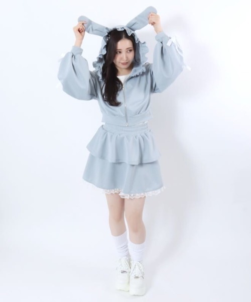 セール】うさみみ袖リボンジップパーカー＆フリルミニスカート